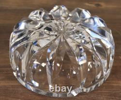 Cendrier en Cristal de Saint Louis Taillé Modèle Ambassadeur Prix Neuf 465eur Cendrier en Cristal de Saint Louis Taillé Modèle Ambassadeur Prix Neuf 465eur