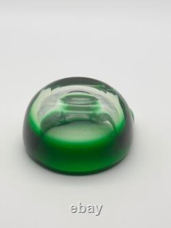 Cendrier en cristal de Saint-Louis St-Louis Demi-Sphère Overlay Rare Vert Saturn