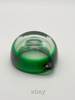 Cendrier en cristal de Saint-Louis St-Louis Demi-Sphère Overlay Rare Vert Saturn