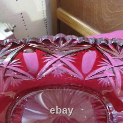 Coupe centre de table en cristal de saint louis de couleur rouge
