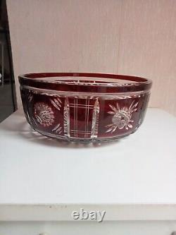 Coupe centre de table en cristal de saint louis de couleur rouge diamètre 21 cm