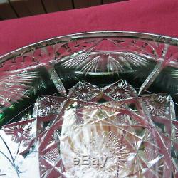 Coupe centre de table en cristal de saint louis modèle richement taillé