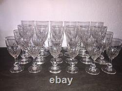 Cristal De St Louis Série De 24 Verres Modèle Massenet