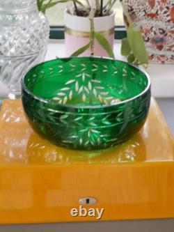 Cristal Saint-Louis France Art Déco grande coupe verte cristal en parfait état