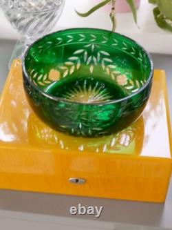 Cristal Saint-Louis France Art Déco grande coupe verte cristal en parfait état