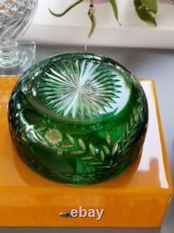 Cristal Saint-Louis France Art Déco grande coupe verte cristal en parfait état