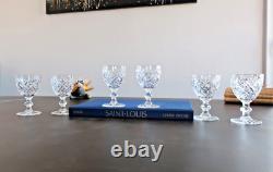 Cristal Saint Louis, Versailles. 6 verres à vin rouge/blanc. H10,8cm. Estampillé