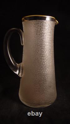 Cruche en cristal de Saint Louis modèle gravé acide a fond moiré