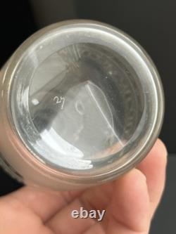 Deux Carafes à Liqueur En Cristal Gravé Saint Louis Baccarat