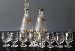 Ensemble à liqueur en cristal de baccarat ou saint louis 2 carafes et 8 verres