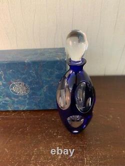 Flacon à parfum bleu foncé 1998 en cristal de Saint Louis