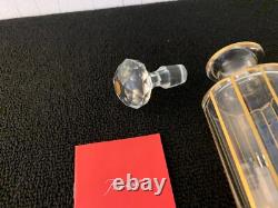 Flacon doré en cristal de Baccarat ou Saint Louis h 17 cm