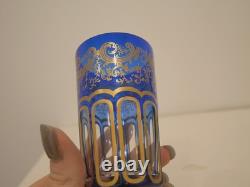 Goblet à thé en cristal bleu or Saint Louis Rabat dorure peinte non gravé Goblet à thé en cristal bleu or Saint Louis Rabat dorure peinte non gravé