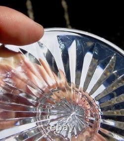 Grand verre en cristal de Saint Louis modèle Trianon Haut. 19,5 cm