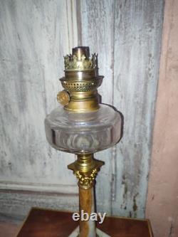 Lampe à pétrole colonne corinthienne cristal baccarat saint louis Napoleon III