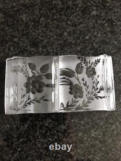 Livre ouvert en cristal clair gravé de Saint Louis