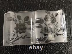 Livre ouvert en cristal clair gravé de Saint Louis
