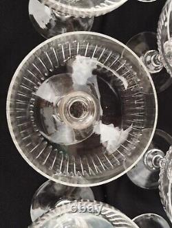 Lot 7 coupes a champagne cristal baccarat Saint louis Verres a pied