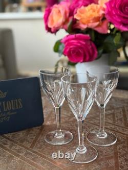 Lot de 3 verres à vin Cristal Saint Louis modèle Bristol signés très bon état
