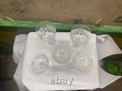 Lot de 5 verre a vin en cristal taille main non signer st louis ou autres