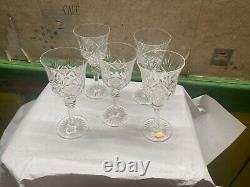 Lot de 5 verre a vin en cristal taille main non signer st louis ou autres