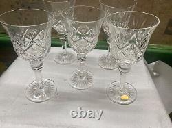 Lot de 5 verre a vin en cristal taille main non signer st louis ou autres