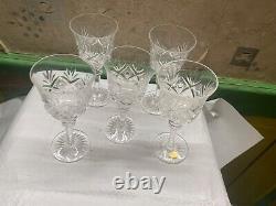 Lot de 5 verre a vin en cristal taille main non signer st louis ou autres