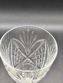 Lot de 6 verres à vin en cristal taillé style Saint-Louis Chantilly H. 18 cm