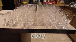 Lot de 75 verres en cristal forme conique cotes plates Baccacrat St Louis