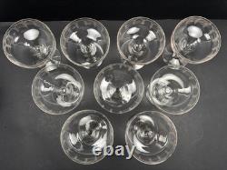 Lot de 9 Coupes à Champagne en Cristal de Baccarat / Saint Louis Gravé XIXe