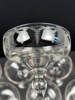 Lot de 9 Coupes à Champagne en Cristal de Baccarat / Saint Louis Gravé XIXe