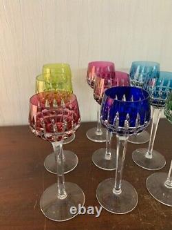 Lot de 9 verres à vin couleur en cristal de Saint Louis (prix du lot)
