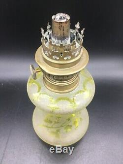 Magnifique Et Rare Lampe A Petrole Cristal Saint Louis Gravee Acide Decor Floral