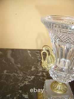 Magnifique Vase En Cristal Taillé ST Louis Et Bronze Doré A Col De Cygnes 19eme