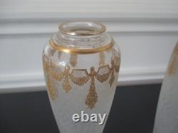Paire De Vases En Cristal Saint Louis Modele 1080 Givre Et Dorure