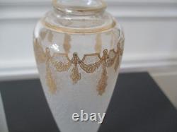 Paire De Vases En Cristal Saint Louis Modele 1080 Givre Et Dorure