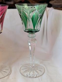 Paire de verres à vin en cristal Saint-Louis Modèle Camargue rouge et vert 20 cm