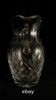 Pichet / broc en cristal de Saint Louis modèle Chantilly