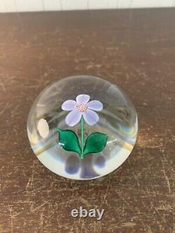 Presse papier fleur en cristal de Saint Louis modèle1