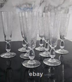 Rare Serie De 8 Flutes A Champagne En Cristal Gravé Xixéme Baccarat Ou St Louis