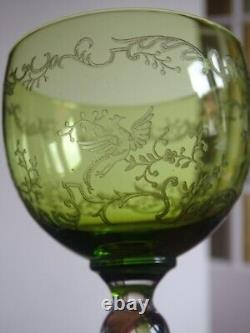 SAINT LOUIS 2 ANCIENS VERRES VIN ROEMER CRISTAL GRAVURE VERT CHARTREUSE 17,8 cm