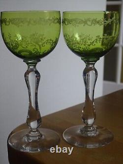 SAINT LOUIS 2 ANCIENS VERRES VIN ROEMER CRISTAL GRAVURE VERT CHARTREUSE 17,8 cm