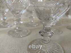 SAINT LOUIS 8 Verres à Digestif en Cristal Taillé Modèle Trianon estampillés