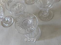 SAINT LOUIS 8 Verres à Digestif en Cristal Taillé Modèle Trianon estampillés