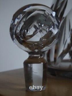 SAINT LOUIS CARAFE A VIN CRISTAL TAILLER signée MODELE BIDASSOA