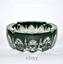 SAINT-LOUIS Cendrier Ambassadeur vert en cristal doublé taillé Overlay