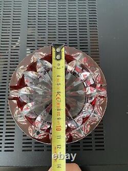 SAINT LOUIS Cendrier Ciselé Cristal Rouge Et Blanc diam. 15cm Made In France