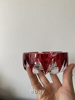 SAINT LOUIS Cendrier Ciselé Cristal Rouge Et Blanc diam. 15cm Made In France