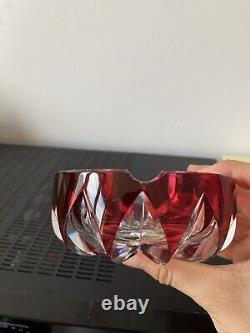 SAINT LOUIS Cendrier Ciselé Cristal Rouge Et Blanc diam. 15cm Made In France