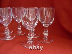 SAINT LOUIS, LUCRECE, SERIE DE 6 VERRES A VIN BLANC EN CRISTAL, SIGNES, EPOQUE XXè